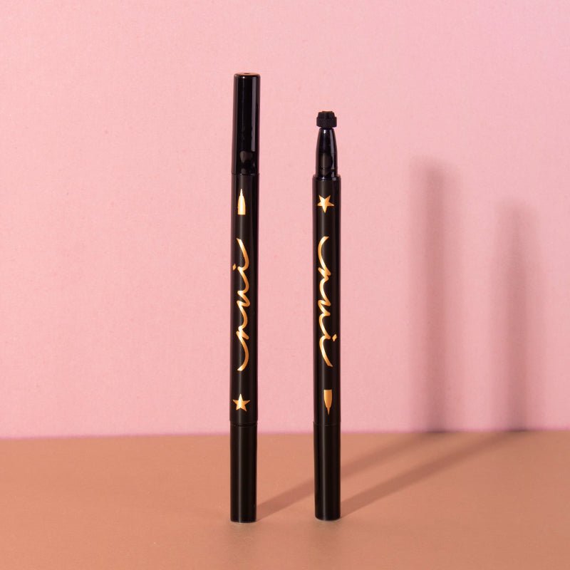 Smudge Proof 2 in 1 STAR Eyeliner Stamp